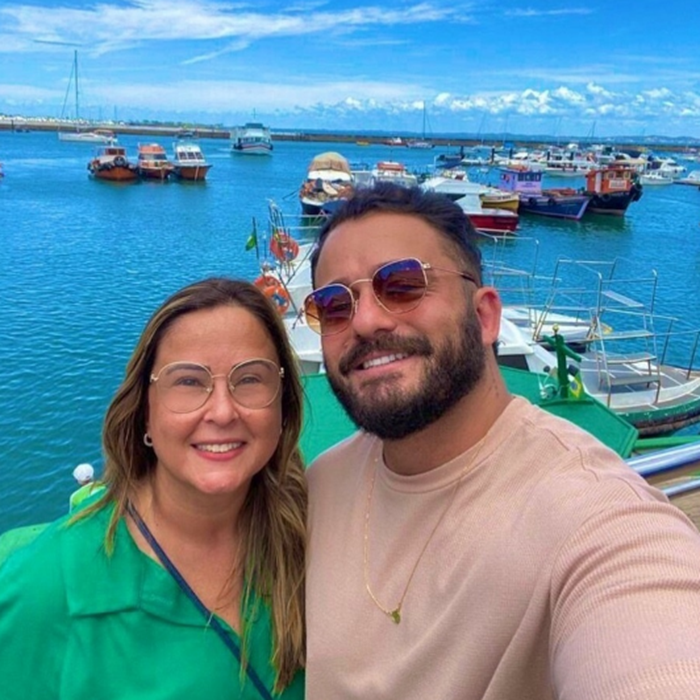 FILHO MATOU PROFESSORA ENFORCADA EM DISCUSSÃO POR DÍVIDAS EM JOGOS DE APOSTAS